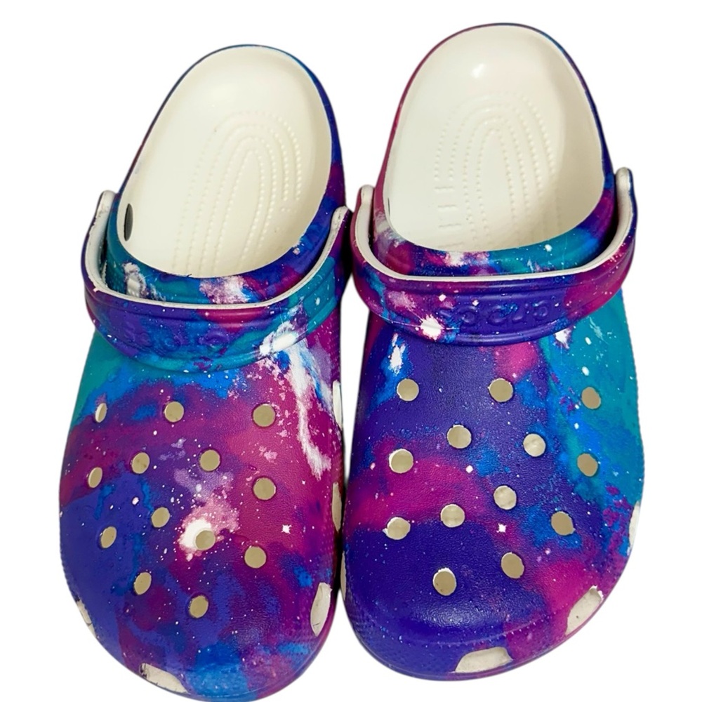 CROCS Adult Shoes in Purple and Blue- Size 9Men & 11 women